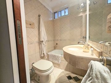 DEPARTAMENTO VENTA 5 AMBIENTES COLEGIALES