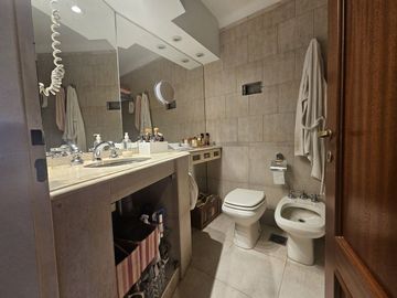 DEPARTAMENTO VENTA 5 AMBIENTES COLEGIALES