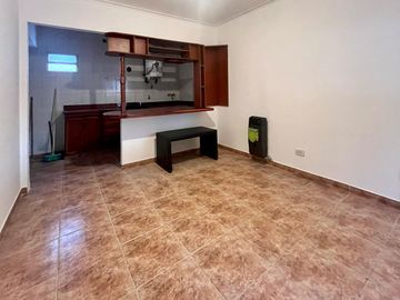 CASA EN VENTA LA PLATA