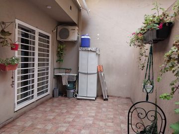 2 AMBIENTES  SUITE VEST BAÑO Y TOIL CON GRAN PATIO