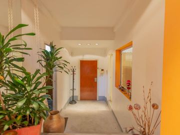 CASA DE 3 PLANTAS LOTE PROPIO U.S.A.A VILLA CRESPO