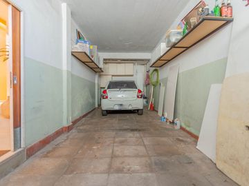 CASA DE 3 PLANTAS LOTE PROPIO U.S.A.A VILLA CRESPO
