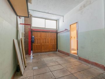 CASA DE 3 PLANTAS LOTE PROPIO U.S.A.A VILLA CRESPO