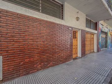 CASA DE 3 PLANTAS LOTE PROPIO U.S.A.A VILLA CRESPO