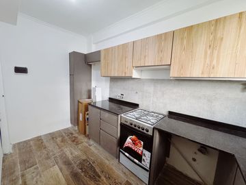 VENTA 2 AMBIENTES C/COCHERA A ESTRENAR- SAAVEDRA
