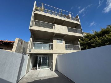 VENTA 2 AMBIENTES C/COCHERA A ESTRENAR- SAAVEDRA