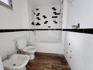 VENTA MONOAMBIENTE C/ TERRAZA Y COCHERA- SAAVEDRA
