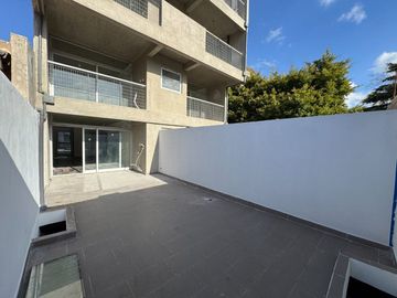 VENTA MONOAMBIENTE C/ TERRAZA Y COCHERA- SAAVEDRA