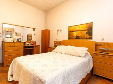 Casa Multifamiliar 3 en 1  cochera patio FINANCIA