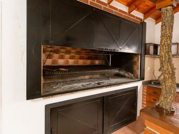 Casa Multifamiliar 3 en 1  cochera patio FINANCIA