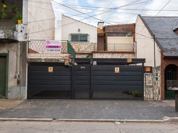 Casa Multifamiliar 3 en 1  cochera patio FINANCIA