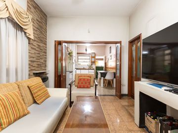 Casa Multifamiliar 3 en 1  cochera patio FINANCIA
