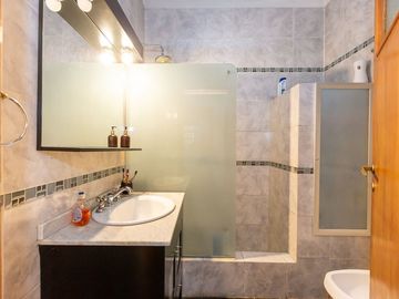 Casa Multifamiliar 3 en 1  cochera patio FINANCIA