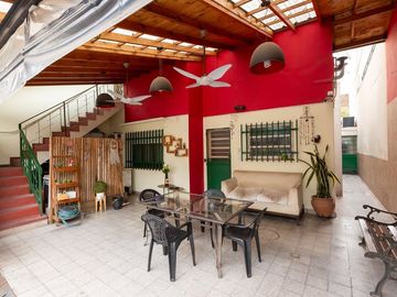 Casa Multifamiliar 3 en 1  cochera patio FINANCIA