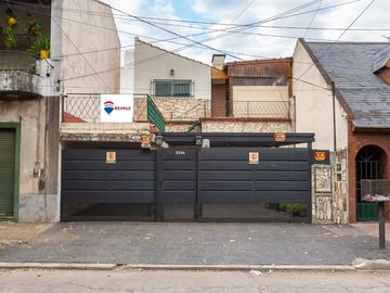 Casa Multifamiliar 3 en 1  cochera patio FINANCIA