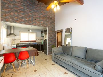Casa Multifamiliar 3 en 1  cochera patio FINANCIA