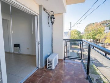 Vendo Excelente Departamento con cochera!!!