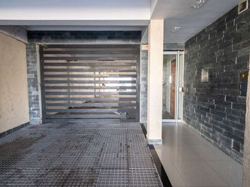 Vendo Excelente Departamento con cochera!!!