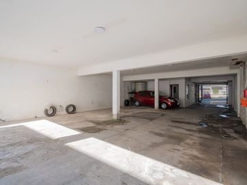 Vendo Excelente Departamento con cochera!!!