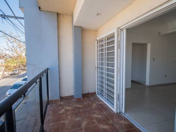 Vendo Excelente Departamento con cochera!!!