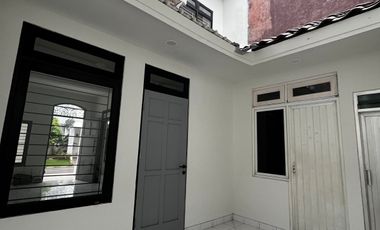 Jual rumah strategis renopasi baru Citra gran Cibubur