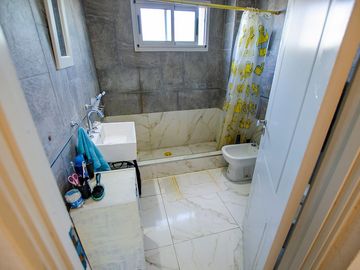 CASA EN VENTA CON PISCINA EN CRUZ DEL SUR CANNING