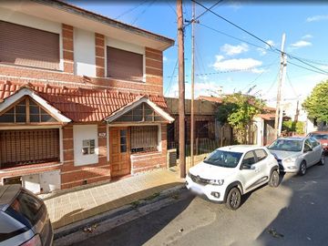Casa en venta, Ramos Mejia, 3 ambientes, jardin