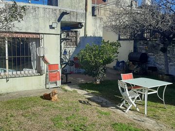 Casa en venta, Ramos Mejia, 3 ambientes, jardin
