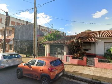 Casa en venta, Ramos Mejia, 3 ambientes, jardin