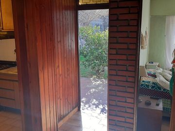 Casa en venta, Ramos Mejia, 3 ambientes, jardin