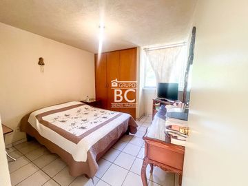 Casa en venta frente a parque en Fracc. Loreto