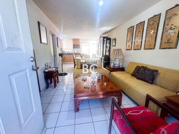 Casa en venta frente a parque en Fracc. Loreto