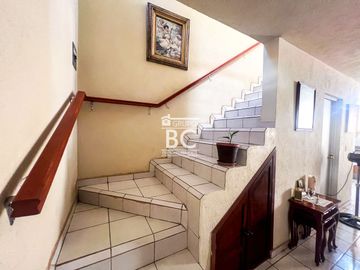 Casa en venta frente a parque en Fracc. Loreto