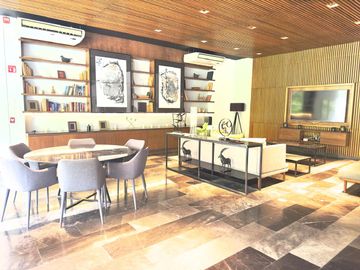 Furnished One-Bedroom Apartment For Sale In Torre Oceana, Vía Montejo – Mérida RAM-001