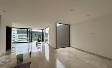 CASA EN RENTA EN LOMAS COUNTRY