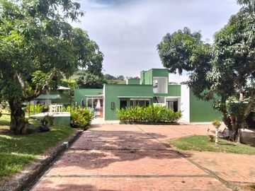 Casa Campestre En Parcelacion Privada - La Mesa