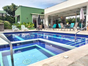 Casa Campestre En Parcelacion Privada - La Mesa