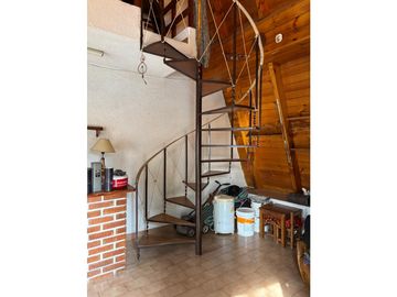 VENTA CASA ALPINA a Cuatro cuadras de la Playa-Lote 800m2