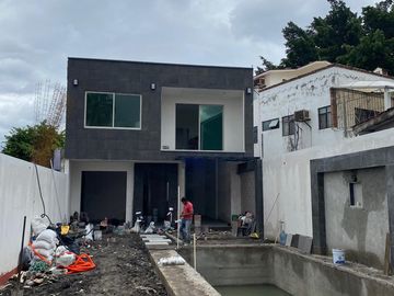 Casa en Fraccionamiento Burgos Bugambilias