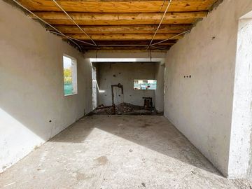 VENTA DE CASA EN CONSTRUCCION EN BARRIO PRIVADO