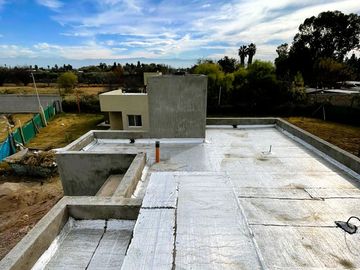 VENTA DE CASA EN CONSTRUCCION EN BARRIO PRIVADO