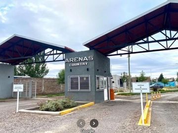 VENTA DE CASA EN CONSTRUCCION EN BARRIO PRIVADO