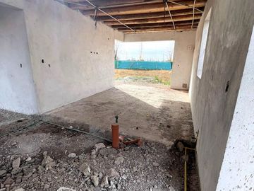 VENTA DE CASA EN CONSTRUCCION EN BARRIO PRIVADO