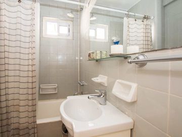 DEPTO 2 AMBIENTES C/ BALCON - VILLA URQUIZA