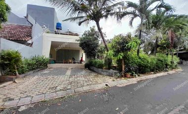 Rumah 2 lantai Huk di Taman Kenari Nusantara Cibubur