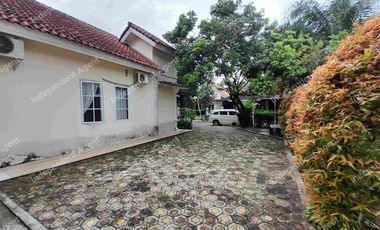 Rumah 2 lantai Huk di Taman Kenari Nusantara Cibubur