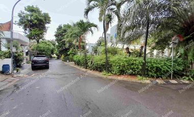 Rumah 2 lantai Huk di Taman Kenari Nusantara Cibubur