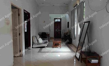 Rumah 2 lantai Huk di Taman Kenari Nusantara Cibubur