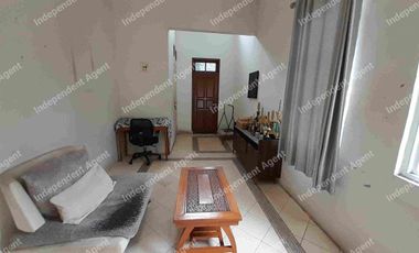 Rumah 2 lantai Huk di Taman Kenari Nusantara Cibubur
