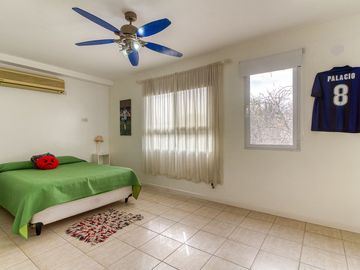 CASA EN VENTA APTO CREDITO EN  MASCHWITZ PRIVADO